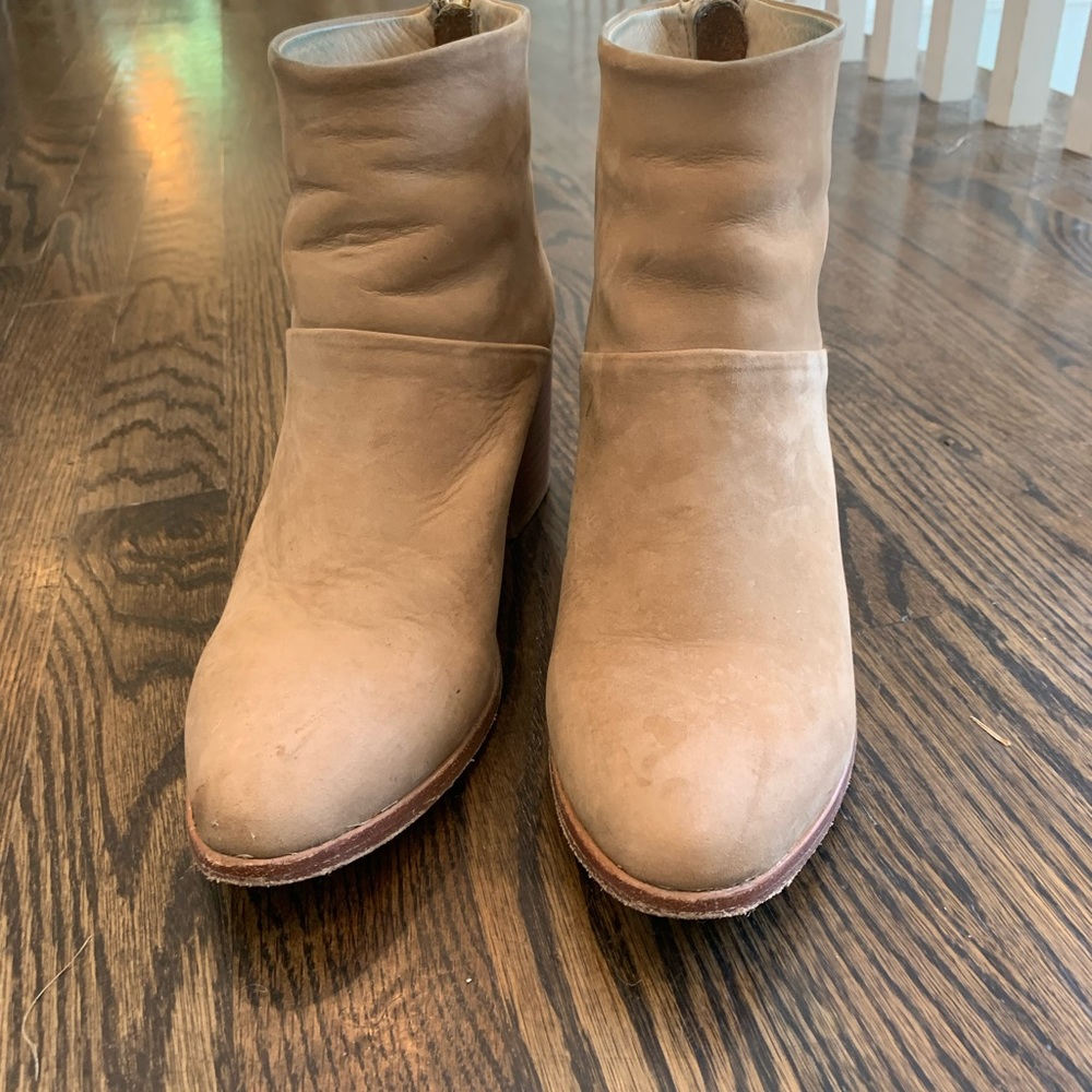 Nisolo brown leather booties